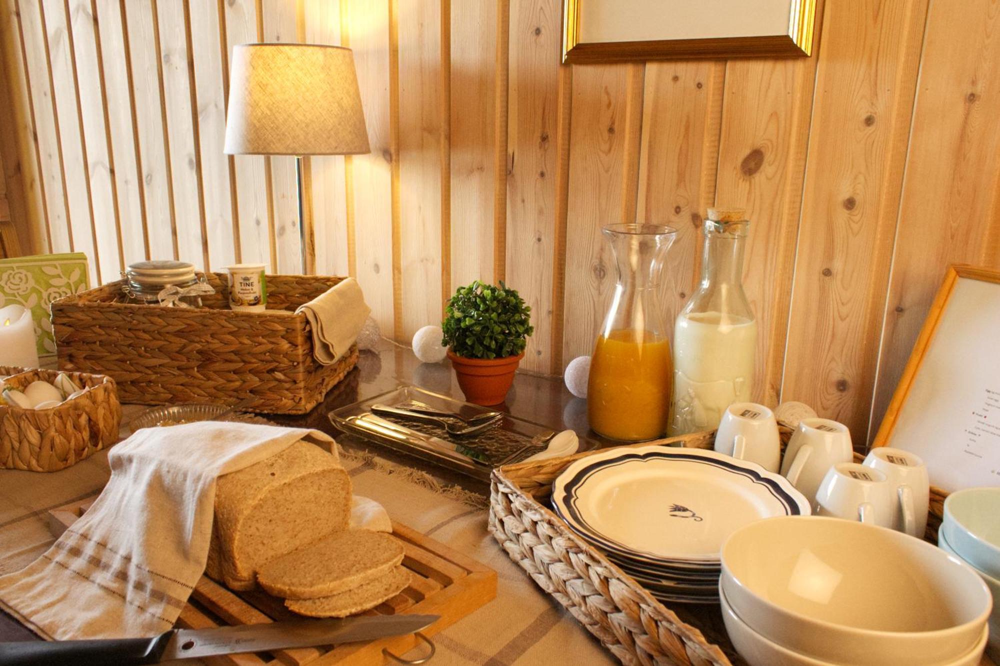 Bed And Breakfast Nordic Horn Brostadbotn Exterior foto